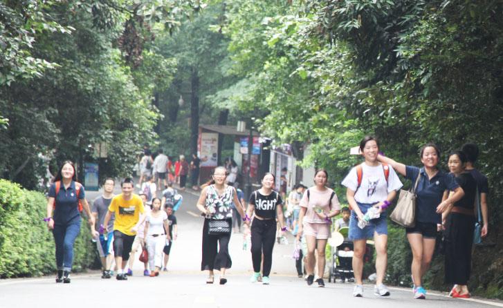 奔跑吧，wuli平臺(tái) ——看104名好漢花式登爬岳麓山